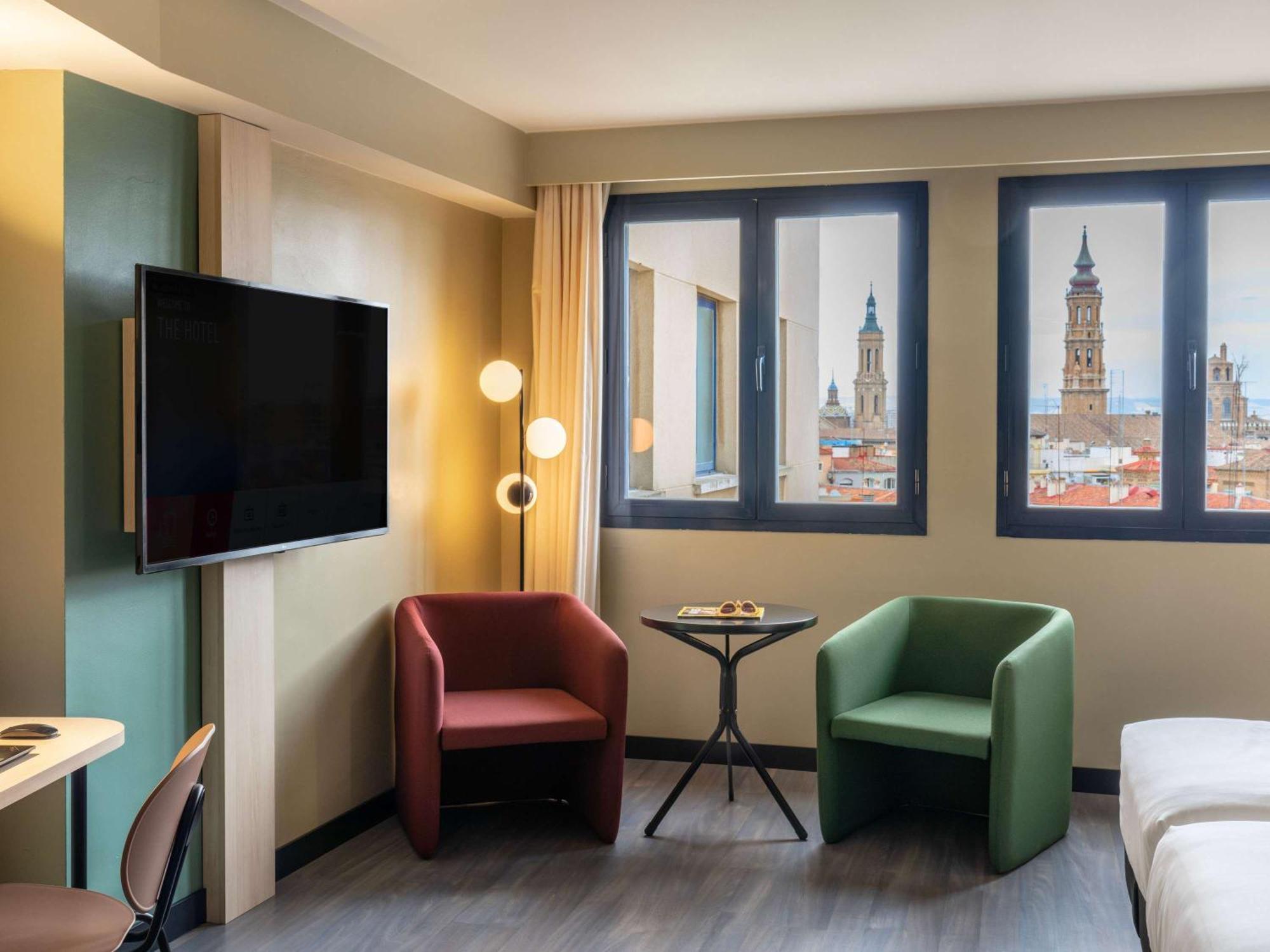 Ibis Styles Zaragoza Ramiro I Saragoça Exterior foto