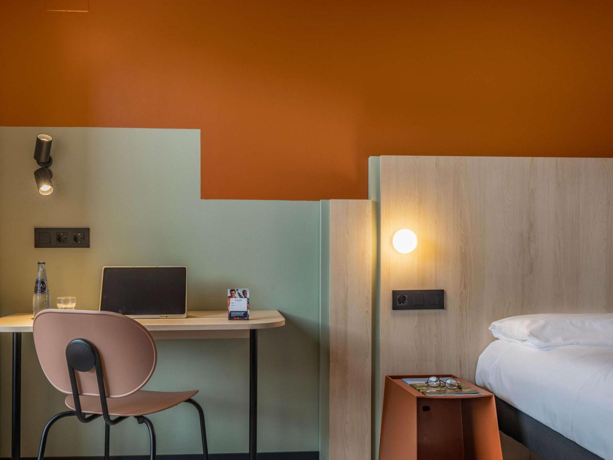 Ibis Styles Zaragoza Ramiro I Saragoça Exterior foto
